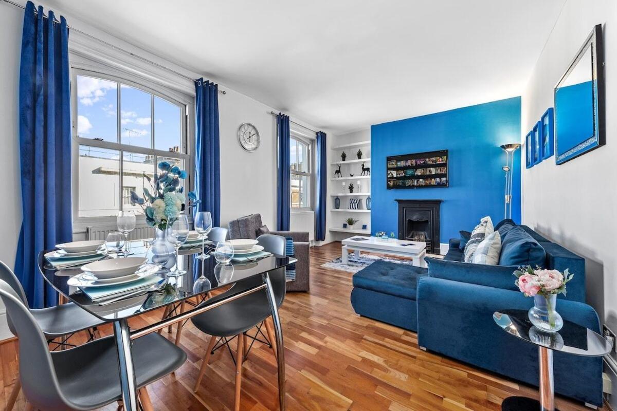 Balcony Blue Theme 1 Bedroom Luxury Flat Near Hyde Park! Accommodates Up To 6! Double Sofa Bed And Next To Station! Apartment